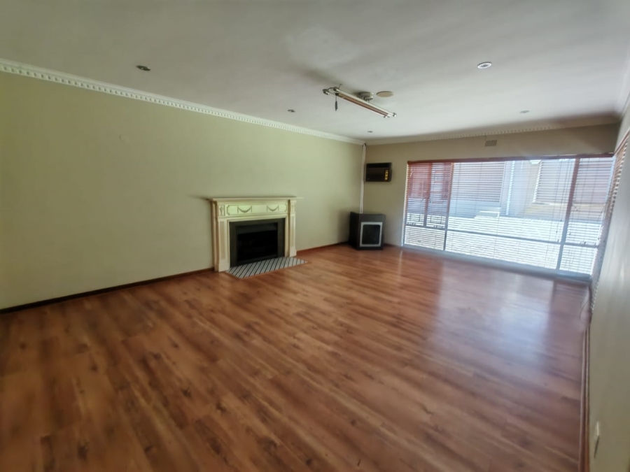 3 Bedroom Property for Sale in Florida Park Gauteng