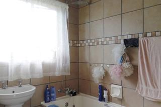 3 Bedroom Property for Sale in Helikonpark Gauteng