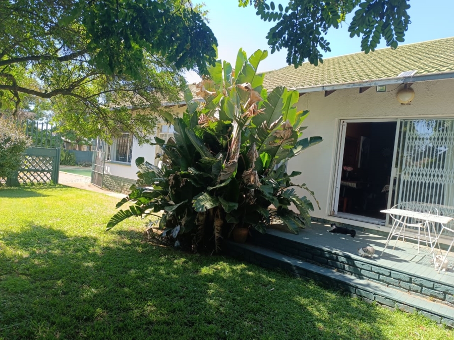3 Bedroom Property for Sale in Helikonpark Gauteng