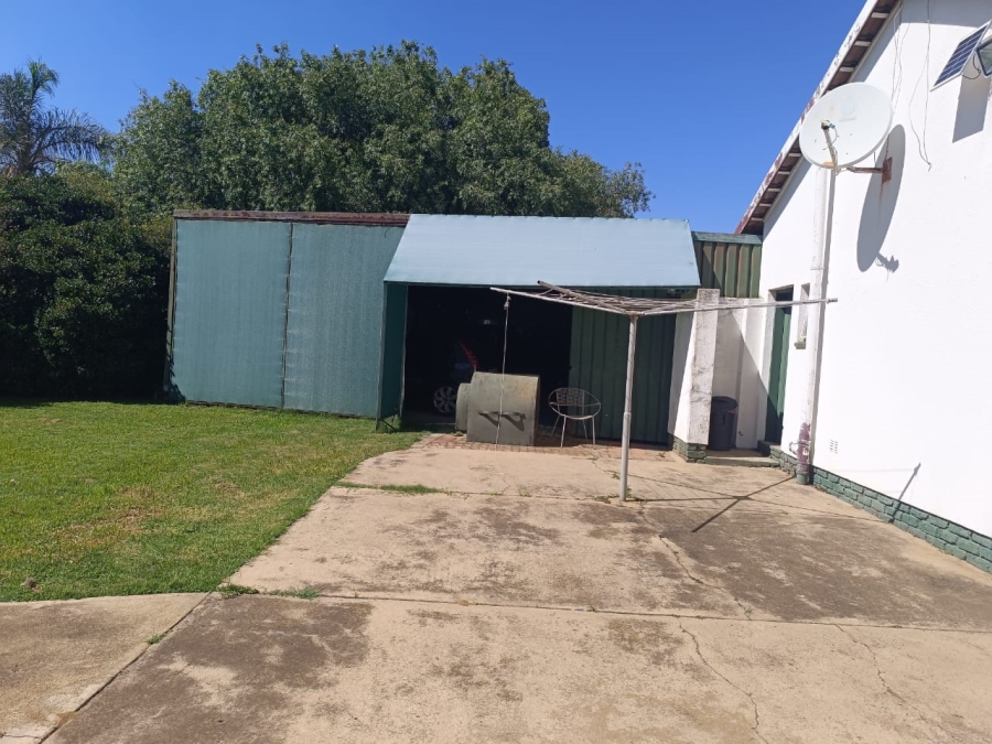 3 Bedroom Property for Sale in Helikonpark Gauteng