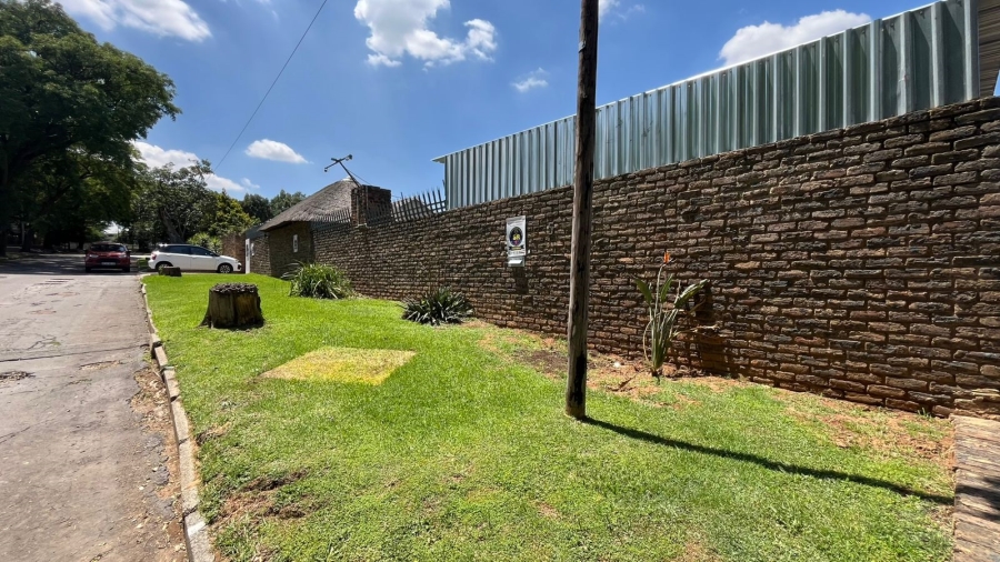 4 Bedroom Property for Sale in Greenhills Gauteng