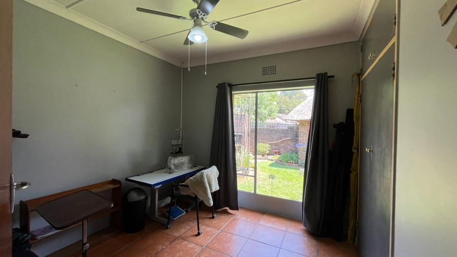 4 Bedroom Property for Sale in Greenhills Gauteng