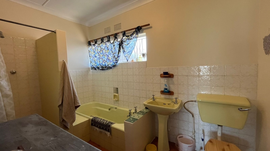 4 Bedroom Property for Sale in Greenhills Gauteng