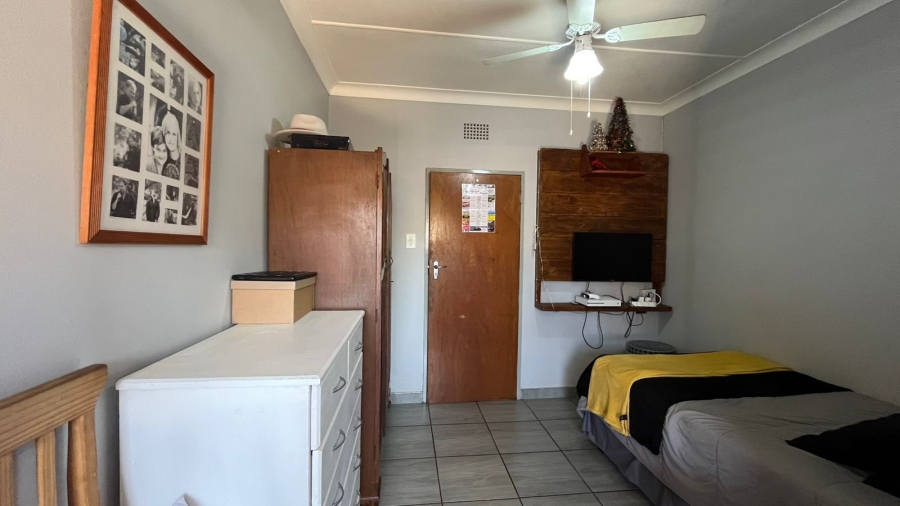 4 Bedroom Property for Sale in Greenhills Gauteng