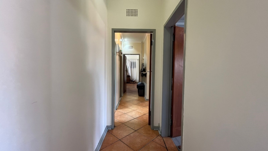 4 Bedroom Property for Sale in Greenhills Gauteng