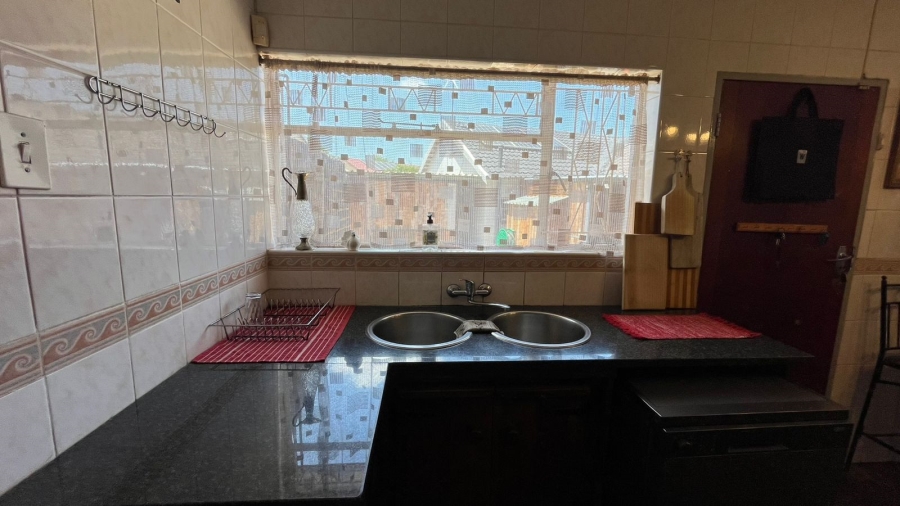 4 Bedroom Property for Sale in Greenhills Gauteng