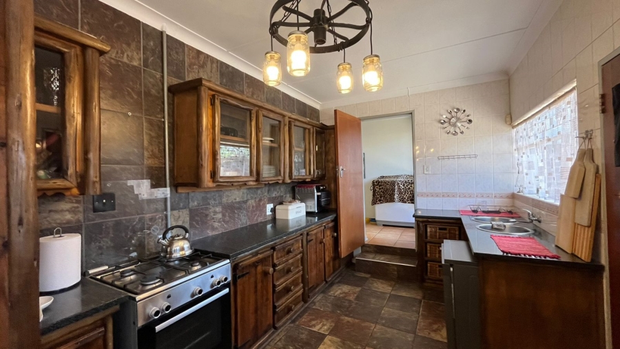 4 Bedroom Property for Sale in Greenhills Gauteng