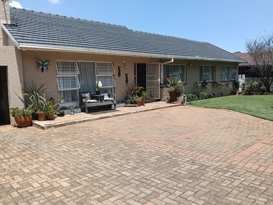 3 Bedroom Property for Sale in Greenhills Gauteng