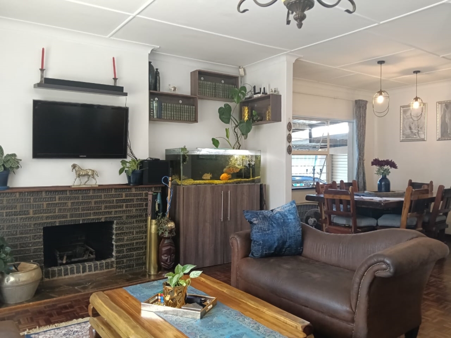 3 Bedroom Property for Sale in Greenhills Gauteng