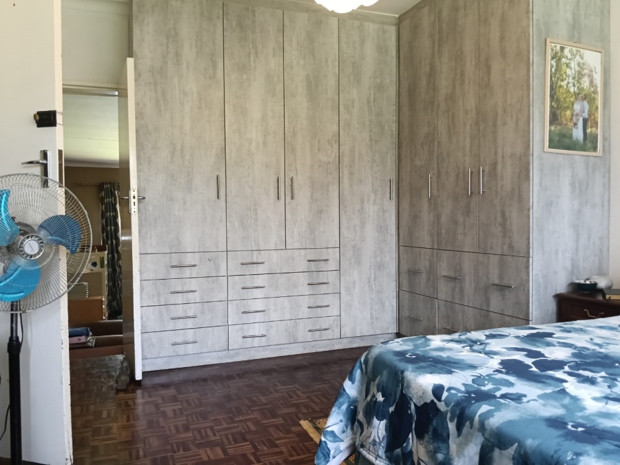 3 Bedroom Property for Sale in Greenhills Gauteng