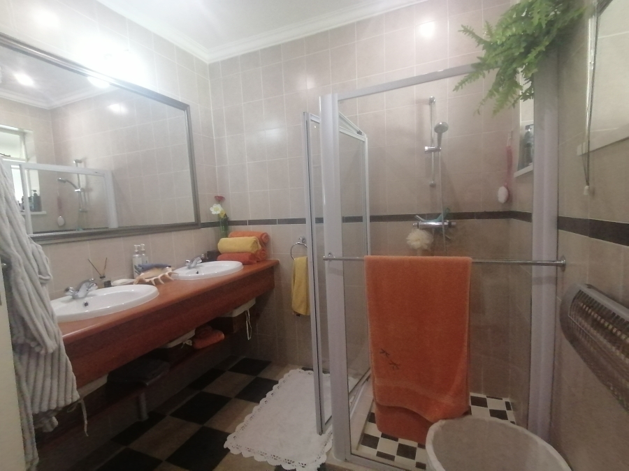 3 Bedroom Property for Sale in Monument Gauteng