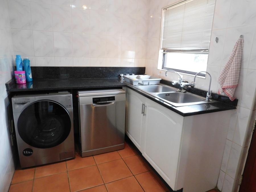 3 Bedroom Property for Sale in Rangeview Gauteng