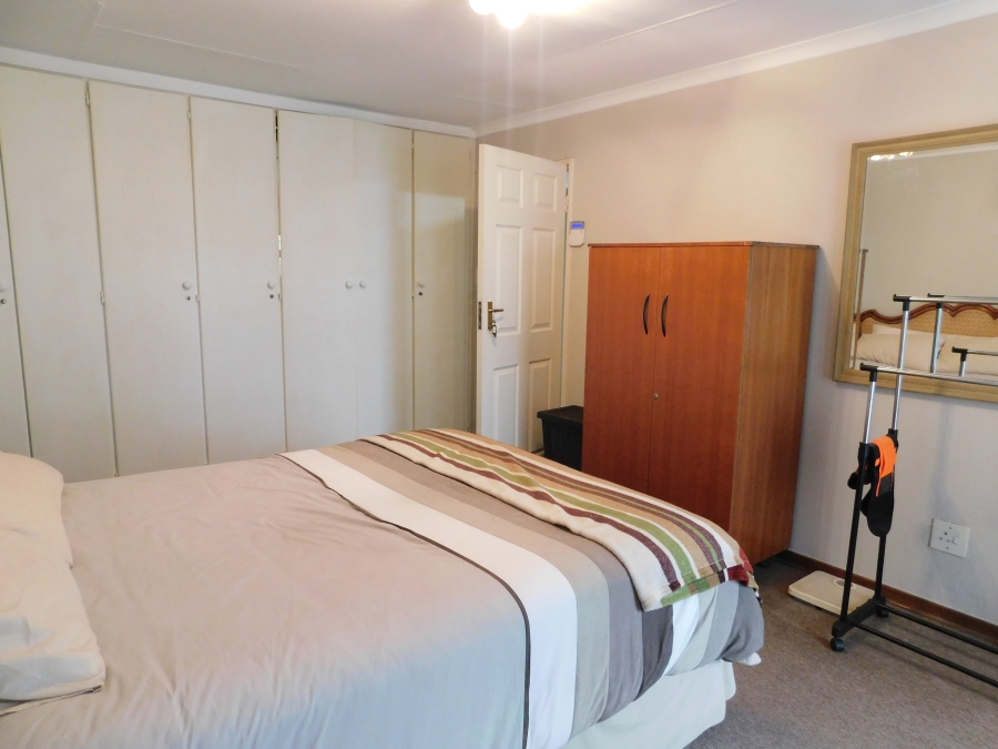 3 Bedroom Property for Sale in Rangeview Gauteng