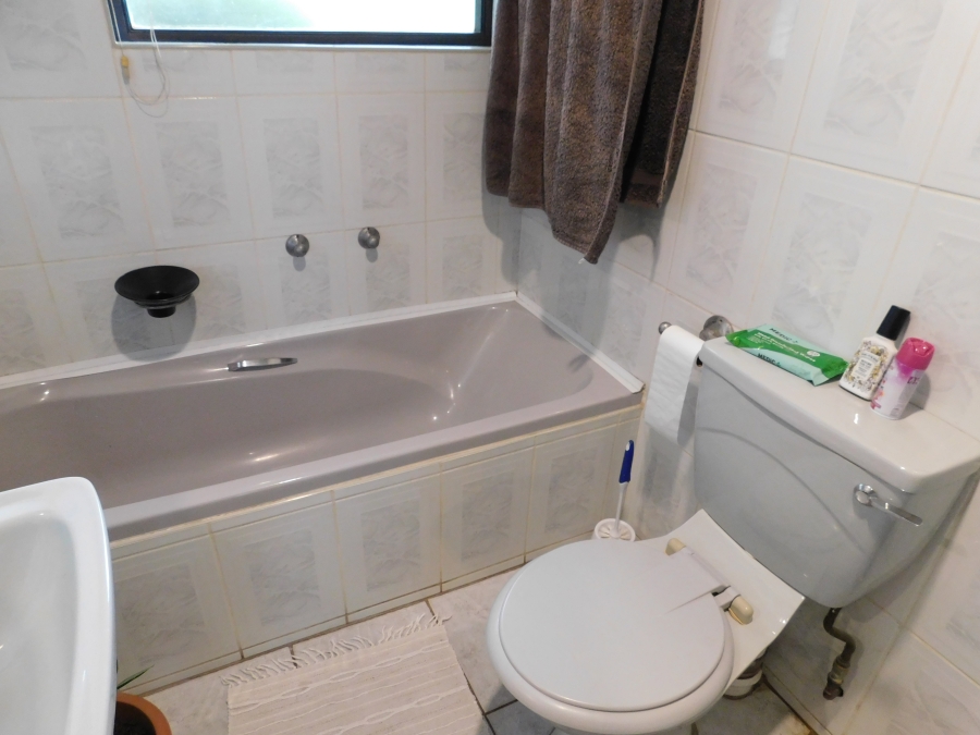 3 Bedroom Property for Sale in Rangeview Gauteng