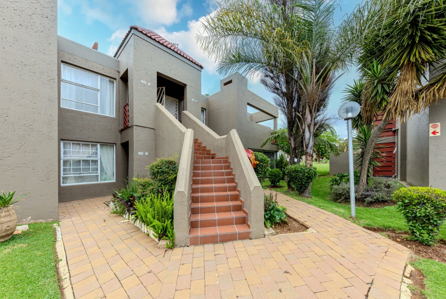 2 Bedroom Property for Sale in Allens Nek Gauteng