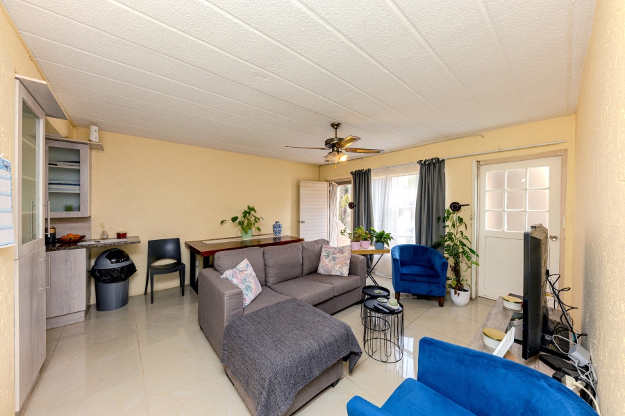 2 Bedroom Property for Sale in Allens Nek Gauteng