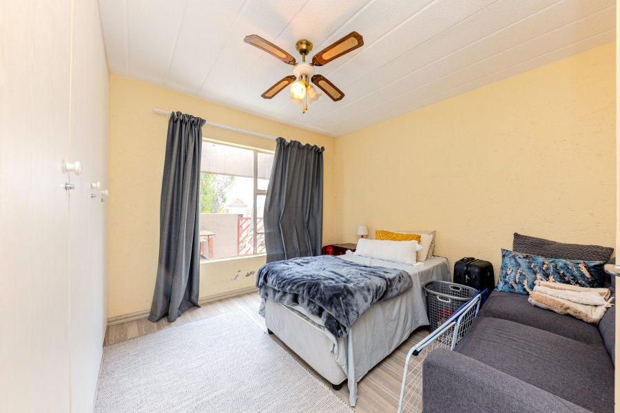 2 Bedroom Property for Sale in Allens Nek Gauteng