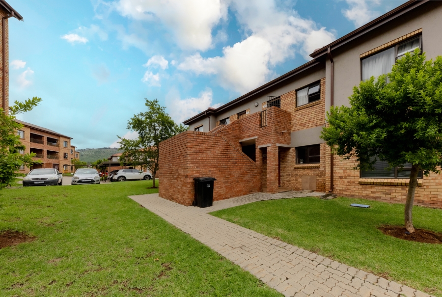 2 Bedroom Property for Sale in Wilgeheuwel Gauteng