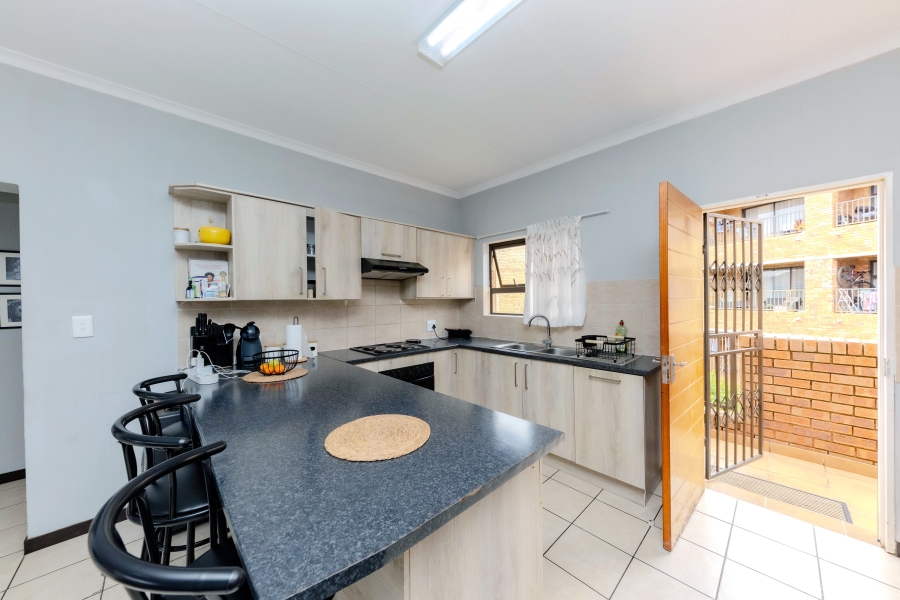 2 Bedroom Property for Sale in Wilgeheuwel Gauteng