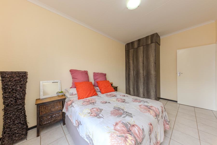 3 Bedroom Property for Sale in Helderkruin Gauteng