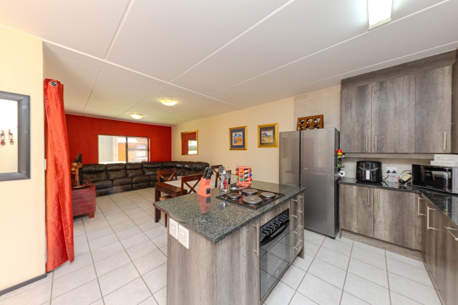 3 Bedroom Property for Sale in Helderkruin Gauteng