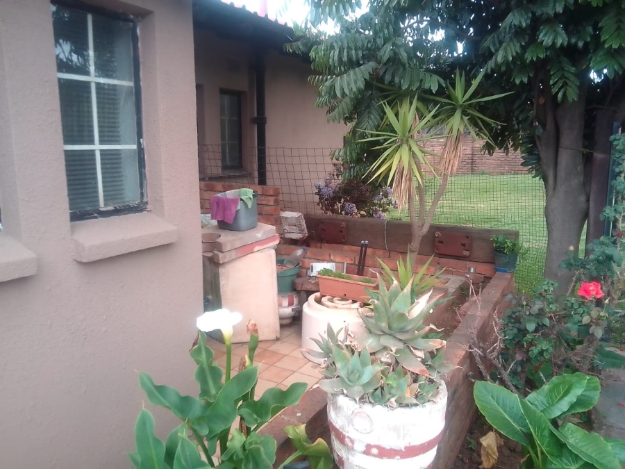 3 Bedroom Property for Sale in Wentworth Park Gauteng