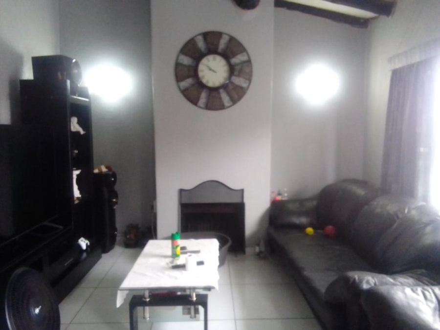 3 Bedroom Property for Sale in Wentworth Park Gauteng