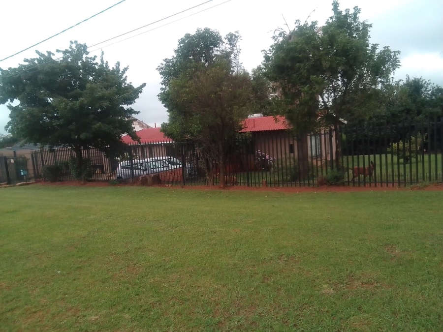 3 Bedroom Property for Sale in Wentworth Park Gauteng