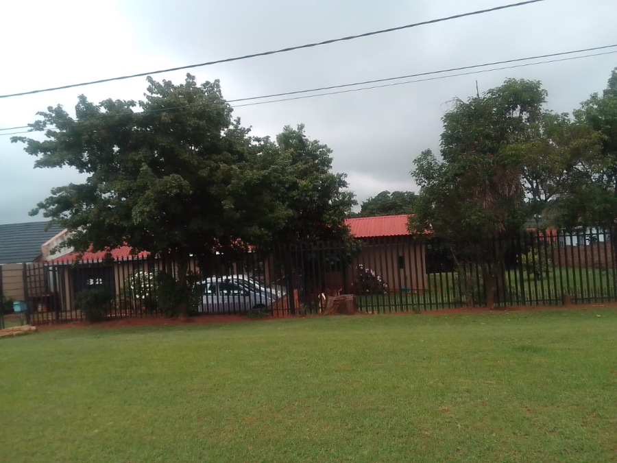 3 Bedroom Property for Sale in Wentworth Park Gauteng