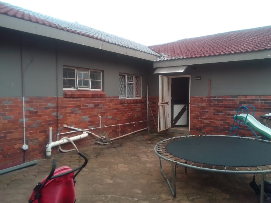 3 Bedroom Property for Sale in Wentworth Park Gauteng