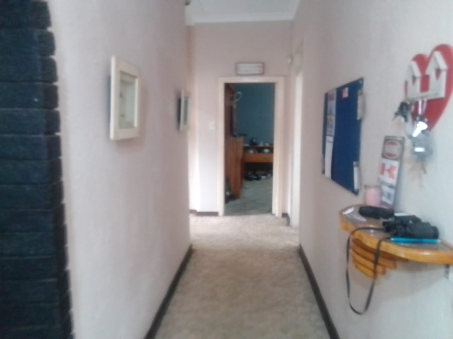 3 Bedroom Property for Sale in Wentworth Park Gauteng