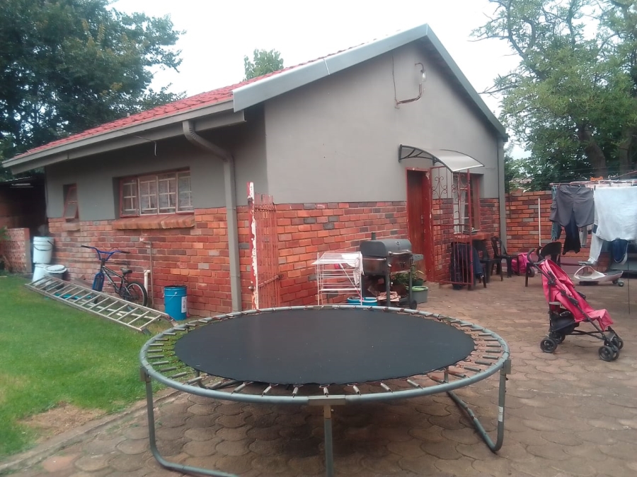 3 Bedroom Property for Sale in Wentworth Park Gauteng