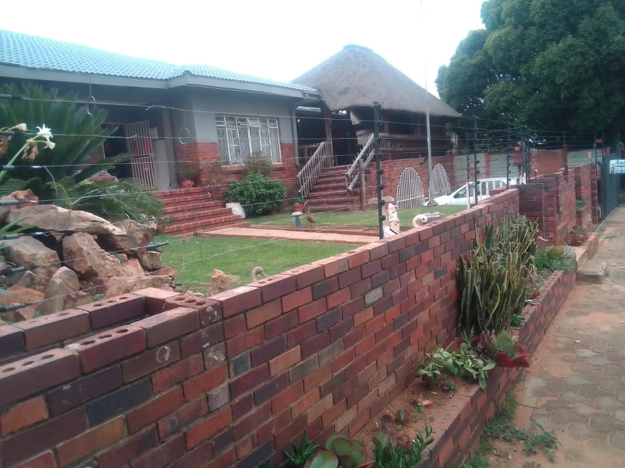 3 Bedroom Property for Sale in Wentworth Park Gauteng