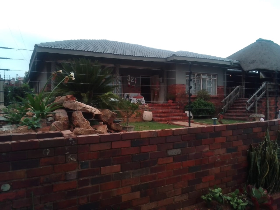 3 Bedroom Property for Sale in Wentworth Park Gauteng