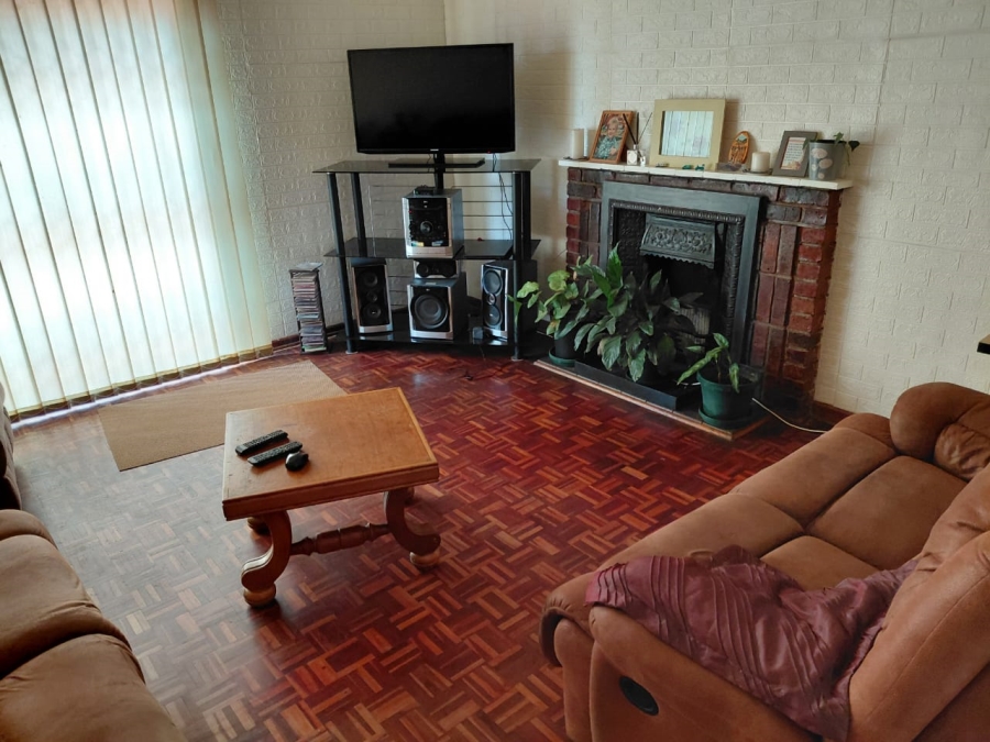 3 Bedroom Property for Sale in Greenhills Gauteng