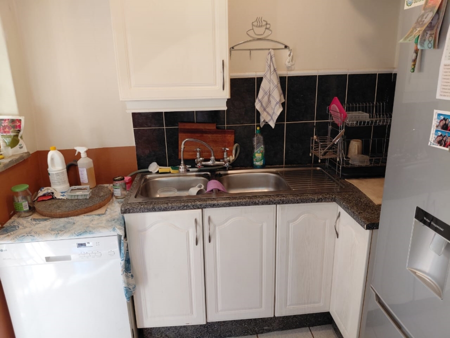 3 Bedroom Property for Sale in Greenhills Gauteng