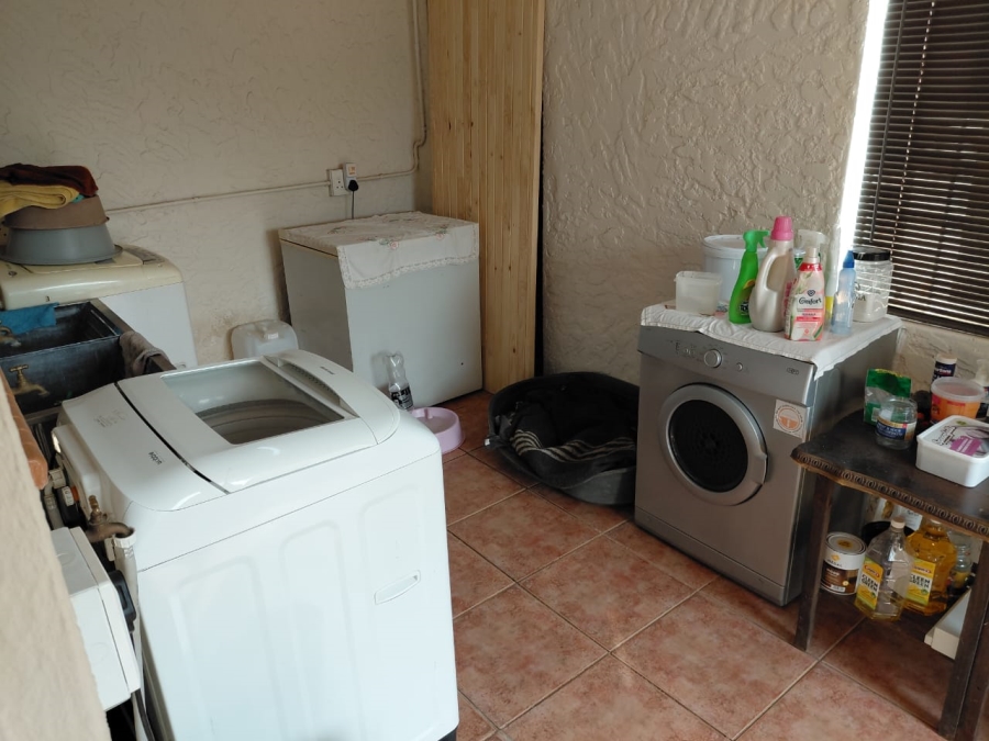 3 Bedroom Property for Sale in Greenhills Gauteng