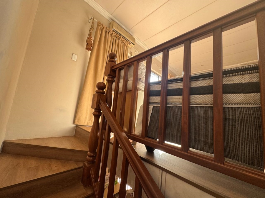 5 Bedroom Property for Sale in Doornpoort Gauteng