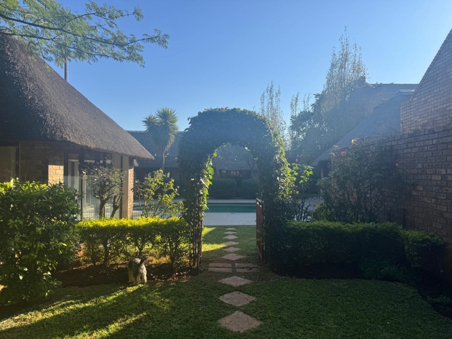 5 Bedroom Property for Sale in Doornpoort Gauteng