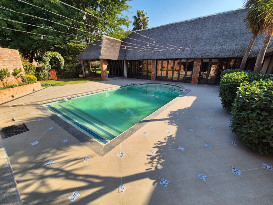 5 Bedroom Property for Sale in Doornpoort Gauteng