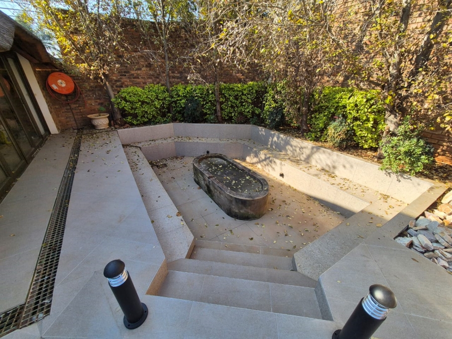 5 Bedroom Property for Sale in Doornpoort Gauteng