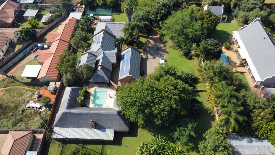 5 Bedroom Property for Sale in Doornpoort Gauteng