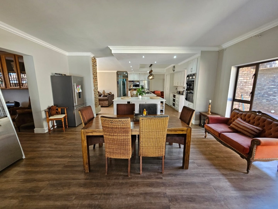 5 Bedroom Property for Sale in Doornpoort Gauteng