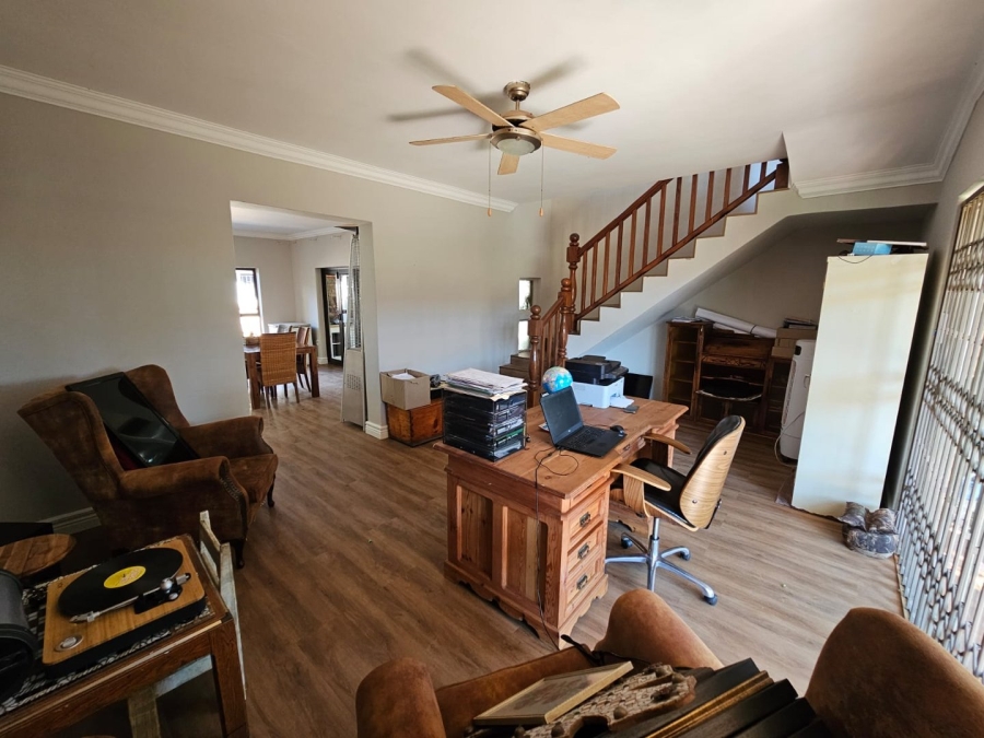 5 Bedroom Property for Sale in Doornpoort Gauteng