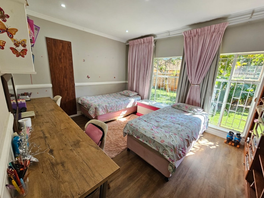 5 Bedroom Property for Sale in Doornpoort Gauteng