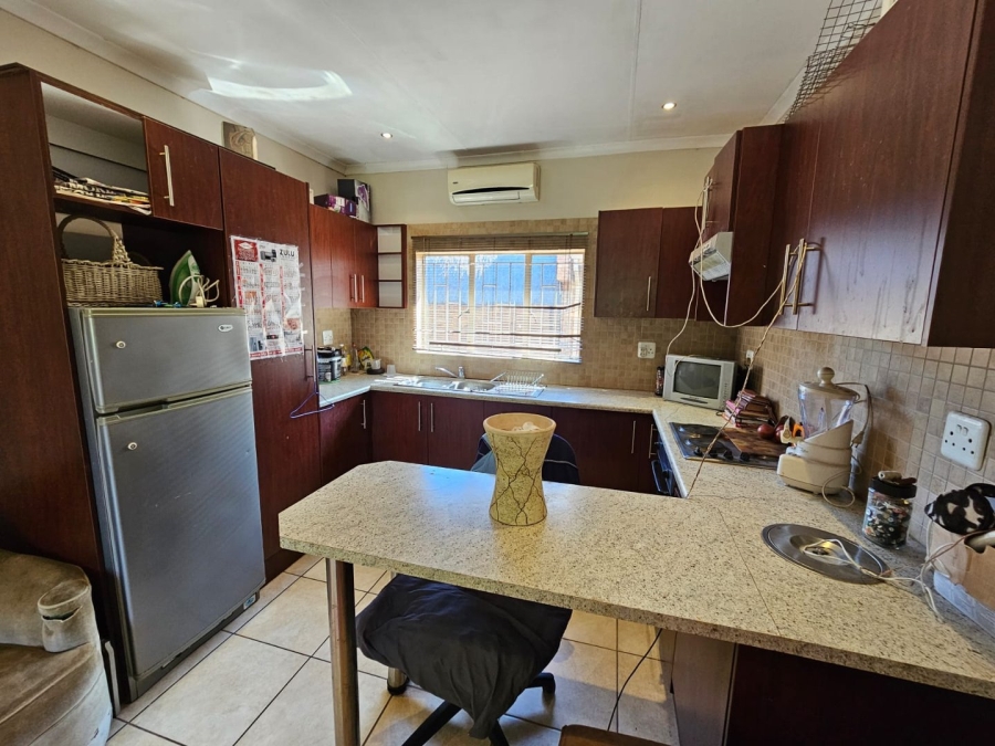 5 Bedroom Property for Sale in Doornpoort Gauteng