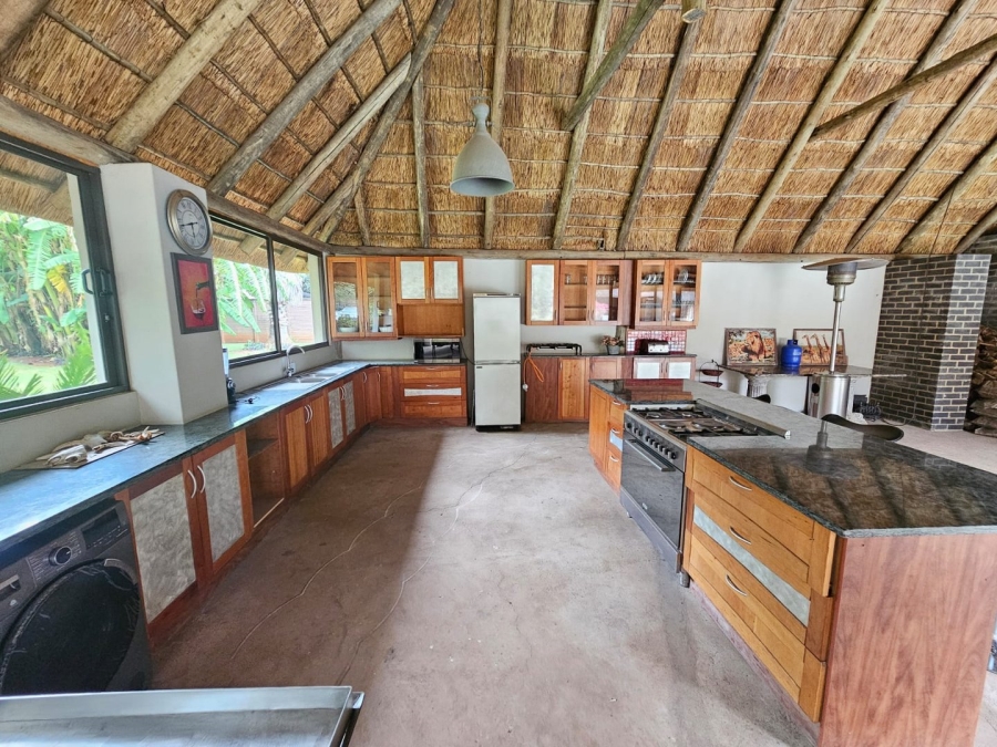 5 Bedroom Property for Sale in Doornpoort Gauteng