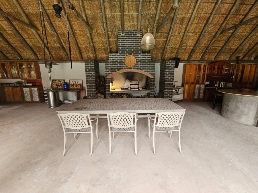 5 Bedroom Property for Sale in Doornpoort Gauteng