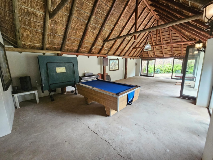5 Bedroom Property for Sale in Doornpoort Gauteng