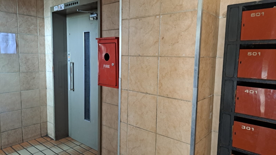 2 Bedroom Property for Sale in Sunnyside Gauteng